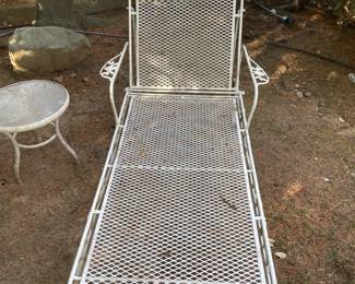 Wrought Iron Lounge Chaise Chairs W/ Wheels