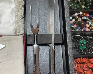 Carvel Hall Carving Set