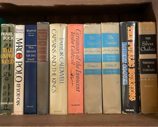 Large Library Of Books Collection W/ Art Books, Coffee Table Books, Novels, Mysteries, Crimes, Etc.