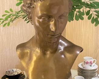 Beautifully Sculpted Bronze Bust Signed By Arthur Wilhelm Otto Lewin Funcke