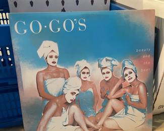 FANTASTIC Rock N Roll Album Collection (Kiss, Aerosmith, Rolling Stones, The Kinks, Journey, Foreigner, Queen, The Beatles, Men @ Work, Peter Frampton, Cheap Trick, & MUCH More!