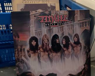 FANTASTIC Rock N Roll Album Collection (Kiss, Aerosmith, Rolling Stones, The Kinks, Journey, Foreigner, Queen, The Beatles, Men @ Work, Peter Frampton, Cheap Trick, & MUCH More!