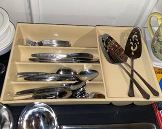 Flatware Set