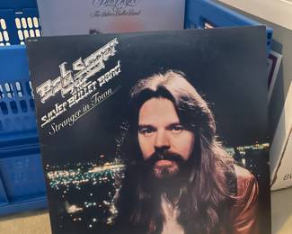 FANTASTIC Rock N Roll Album Collection (Kiss, Aerosmith, Rolling Stones, The Kinks, Journey, Foreigner, Queen, The Beatles, Men @ Work, Peter Frampton, Cheap Trick, & MUCH More!