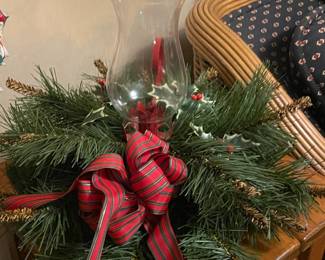 Christmas Table Arrangement