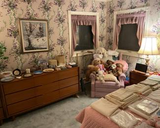 Estate Sale Room Overviews