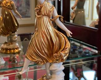 Fine Capodimonte Porcelain Figurine