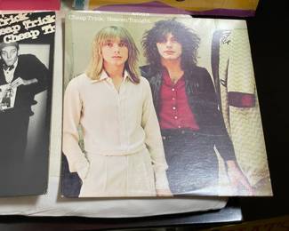 FANTASTIC Rock N Roll Album Collection (Kiss, Aerosmith, Rolling Stones, The Kinks, Journey, Foreigner, Queen, The Beatles, Men @ Work, Peter Frampton, Cheap Trick, & MUCH More!