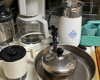 Corningware Coffe Pot