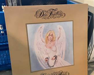 FANTASTIC Rock N Roll Album Collection (Kiss, Aerosmith, Rolling Stones, The Kinks, Journey, Foreigner, Queen, The Beatles, Men @ Work, Peter Frampton, Cheap Trick, & MUCH More!