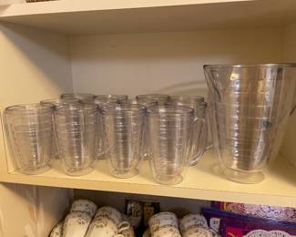 Plastic Drinkware Set