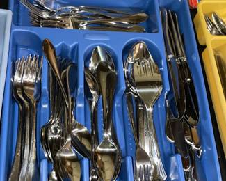 Flatware Set