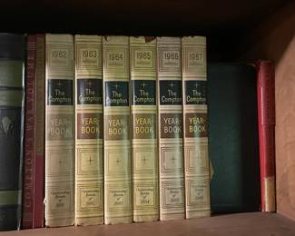 Large Library Of Books Collection W/ Art Books, Coffee Table Books, Novels, Mysteries, Crimes, Etc.