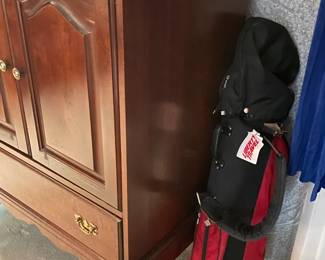 Bedroom Entertainment Cabinet W/ 2 Doors & 1 Drawer
