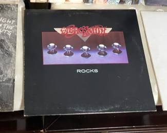 FANTASTIC Rock N Roll Album Collection (Kiss, Aerosmith, Rolling Stones, The Kinks, Journey, Foreigner, Queen, The Beatles, Men @ Work, Peter Frampton, Cheap Trick, & MUCH More!