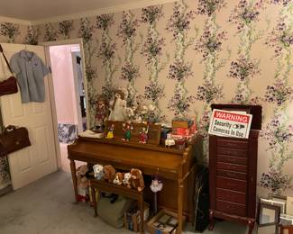 Estate Sale Room Overviews