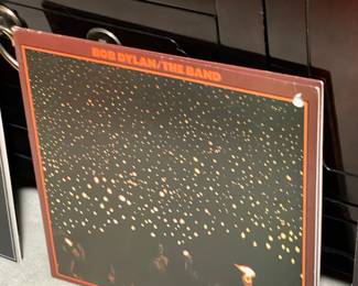 FANTASTIC Rock N Roll Album Collection (Kiss, Aerosmith, Rolling Stones, The Kinks, Journey, Foreigner, Queen, The Beatles, Men @ Work, Peter Frampton, Cheap Trick, & MUCH More!