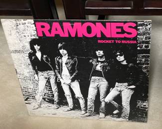 FANTASTIC Rock N Roll Album Collection (Kiss, Aerosmith, Rolling Stones, The Kinks, Journey, Foreigner, Queen, The Beatles, Men @ Work, Peter Frampton, Cheap Trick, & MUCH More!