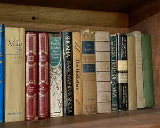 Large Library Of Books Collection W/ Art Books, Coffee Table Books, Novels, Mysteries, Crimes, Etc.