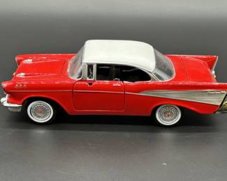 1957 Chevy Bel Air Model Die Cast Metal 1:24 Scale