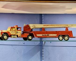 Vintage Nylint Aerial Hook & Ladder Fire Truck