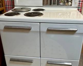 Vtg. Gibson Kookall Electric Range Model ER200-E