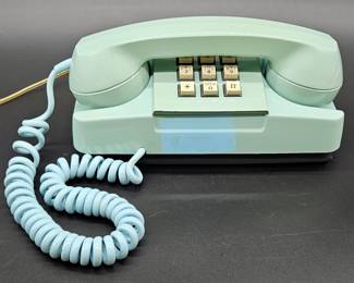 Vtg. Mint Green GTE Push Button Dial Phone