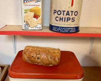 (3) Vintage Tins: Premium Saltine Crackers, PLUS