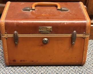 Vintage Samsonite Camel Brown Leather Train Case