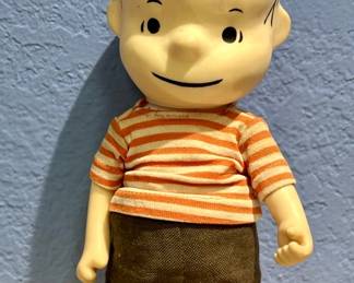 Vintage 1966 Peanuts Linus Pocket Doll