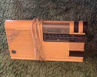 Vintage GE Radio