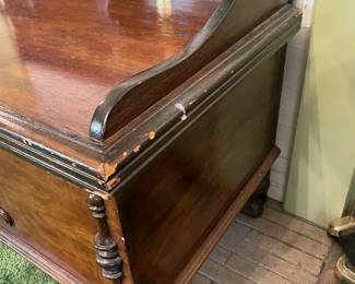 Wooden Lift Up Cedar Trunk