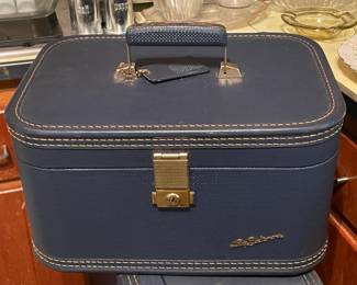 Vintage "Lady Baltimore" Blue Hard Case Bag