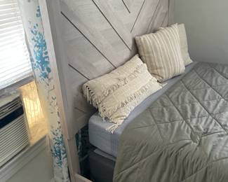 Practically Brand New Headboard, Footboard, & Side Rails From Bob's Furniture