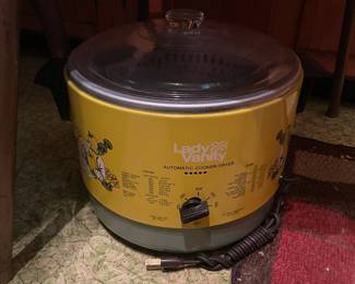 Vintage Lady Vanity Automatic Cooker/Fryer