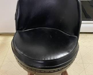 Vintage Mid-Century Modern Barrel Swivel Chair