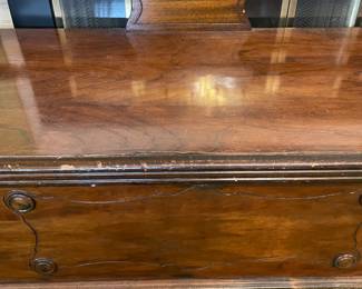 Wooden Lift Up Cedar Trunk