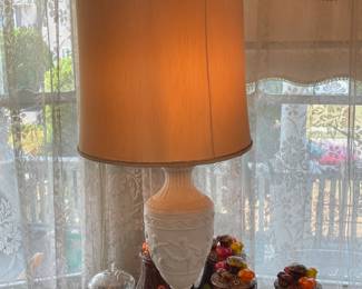 Vintage White Figural Table Lamp