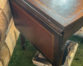Wood Curved Accent Table W/ 2 Drop Leaves & Leather Top