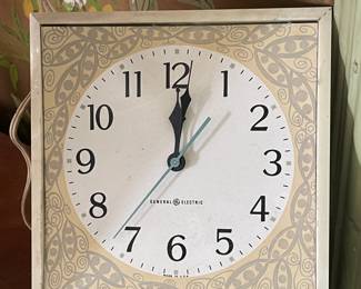 Vintage GE Clock