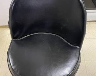 Vintage Mid-Century Modern Barrel Swivel Chair