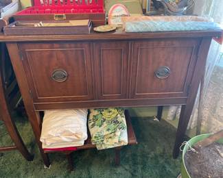 Dining Room Sideboard Cabinet