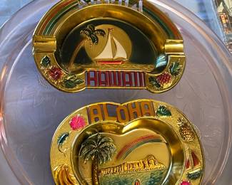 Vintage Hawaii Trays