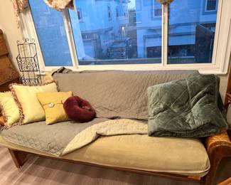 tommy bahamma futon 