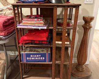 Revolving bookcase 