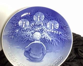 1980 Bing GrA ndahl aChristmas Jubileea 9 Porcelain Plate New in Box