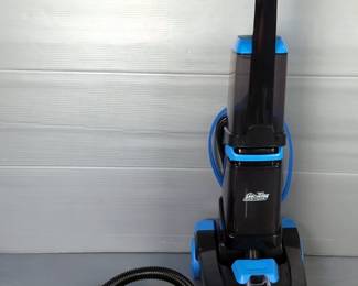 Air-Way Sanitizor Vibra-Kleen Carpet Extractor, Powers On
