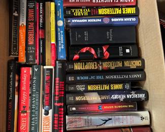 Mystery books James Patterson Danielle Steel