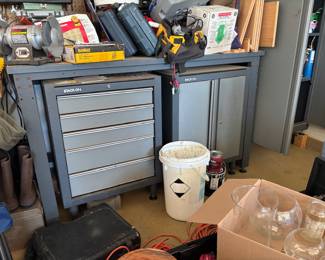 Garage tool chests 