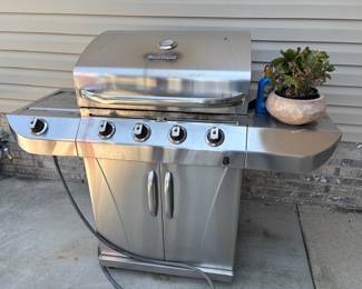 Gas grill 